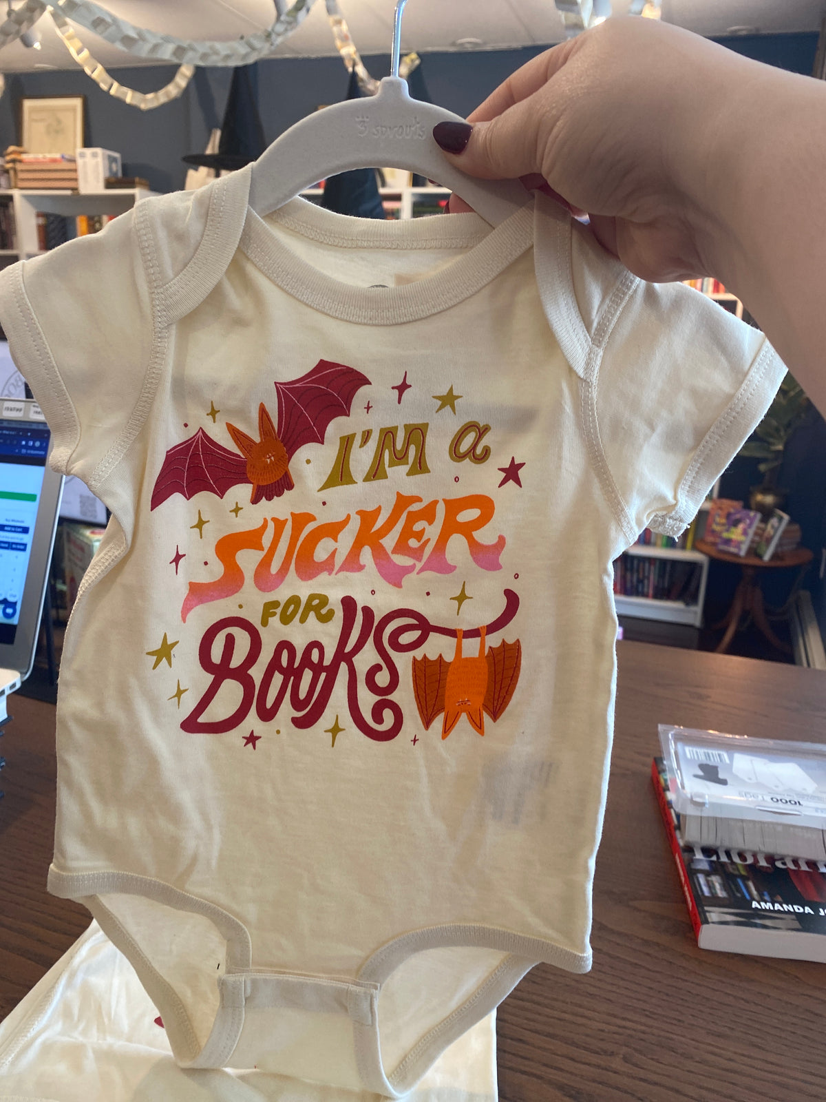 Im a Sucker for Books Baby Bodysuit - 12 Mo